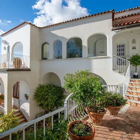 Estate4home - Regina Dar Positano