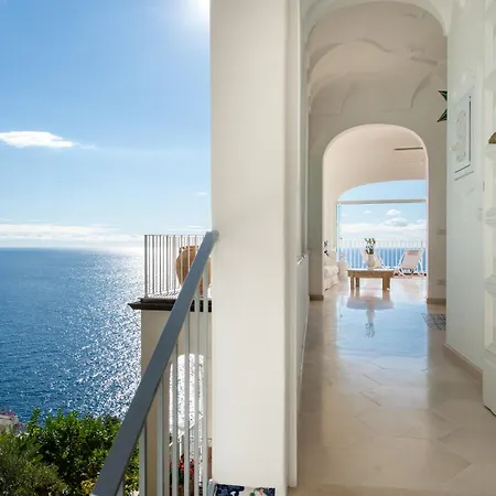 Estate4home - Regina Dar Positano