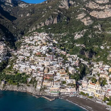 Estate4home - Regina Dar Villa Positano