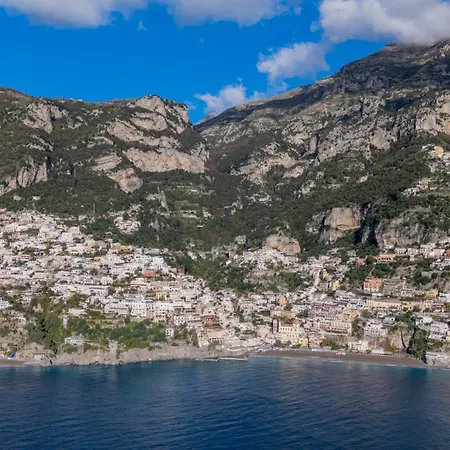 Estate4home - Regina Dar Villa Positano