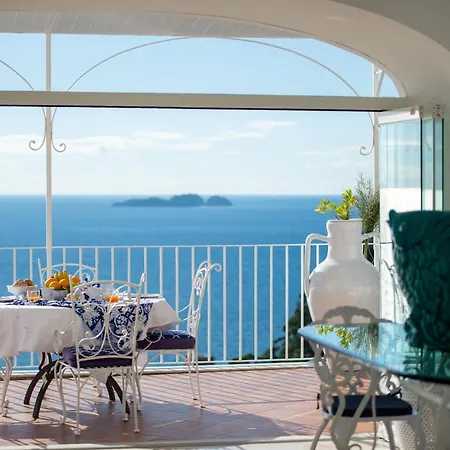 Estate4home - Regina Dar Villa Positano