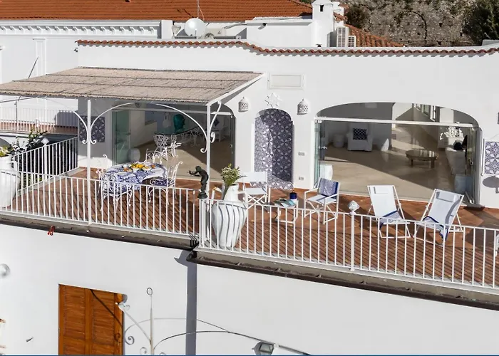 Estate4home - Regina Dar Adults Only